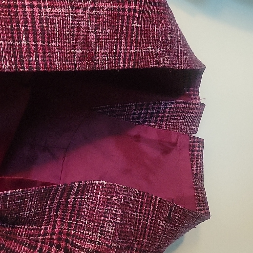 Bill Blass skirt set - Picture 6 of 12